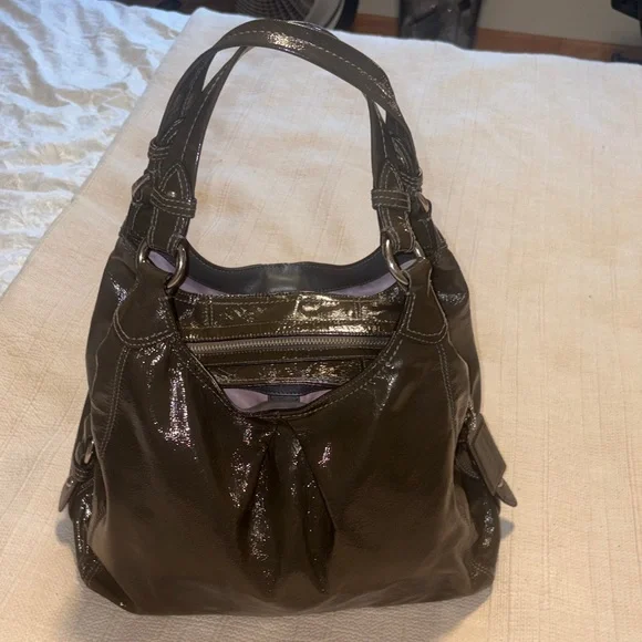 Coach Madison Patent Leather Shoulder Bag 2009 in EUC with hang tag. Gray/Green - Picture 7 of 9